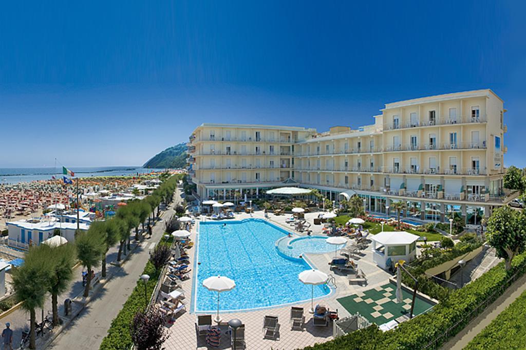 Hotel Miramare Gabicce Mare Exterior photo